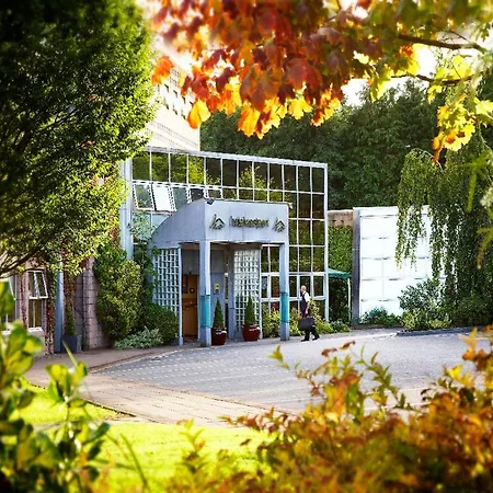 מלון Westport - Leisure And Conference